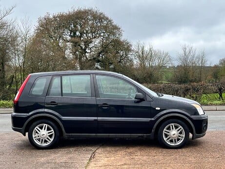 Ford Fusion ZETEC CLIMATE 1