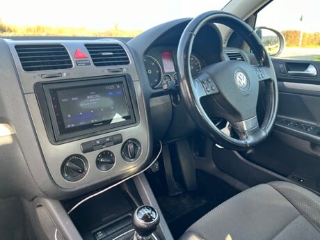 Volkswagen Golf MATCH TDI 4