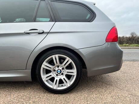 BMW 3 Series 320D M SPORT TOURING 12