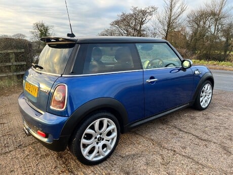 Mini Hatch COOPER S 12