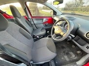 Toyota Aygo VVT-I PLUS 4