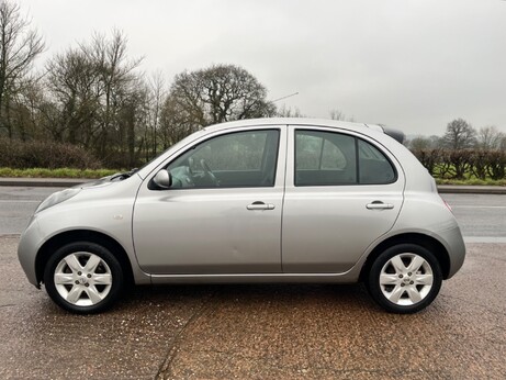 Nissan Micra URBIS 1