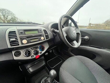 Nissan Micra URBIS 4