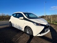 Toyota Aygo VVT-I X-PLAY 2