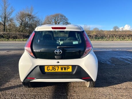 Toyota Aygo VVT-I X-PLAY 5