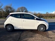 Toyota Aygo VVT-I X-PLAY 16