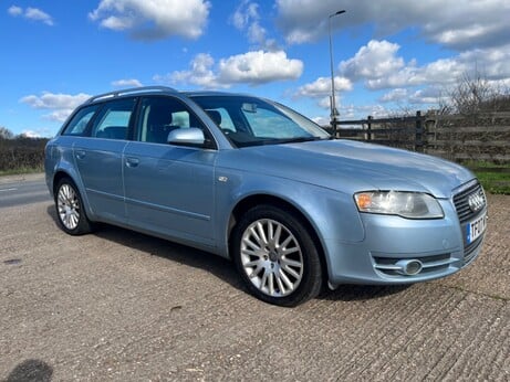 Audi A4 TDI SE TDV 4