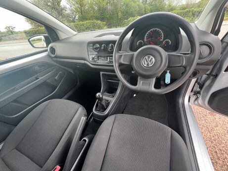 Volkswagen Up TAKE UP 1
