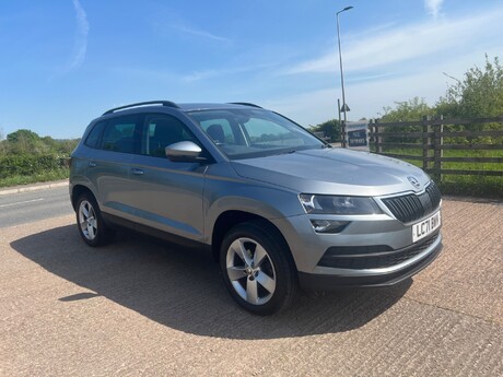 Skoda Karoq SE TSI 4