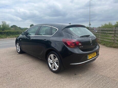 Vauxhall Astra SRI 8