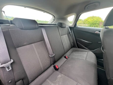 Vauxhall Astra SRI 10