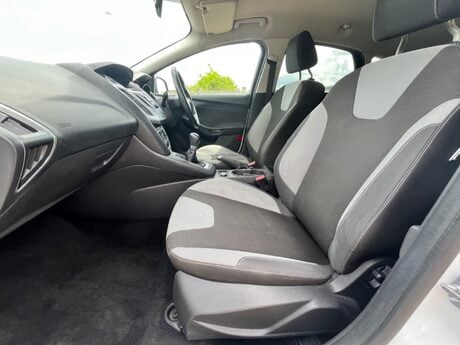 Ford Focus ZETEC 16