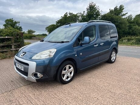Peugeot Partner TEPEE OUTDOOR HDI 4