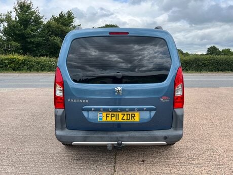 Peugeot Partner TEPEE OUTDOOR HDI 10