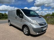 Vauxhall Vivaro 2700 CDTI SPORTIVE 4
