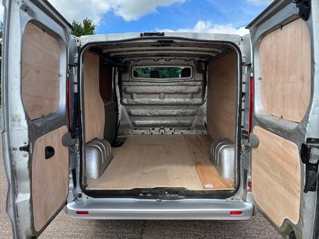 Vauxhall Vivaro 2700 CDTI SPORTIVE 7