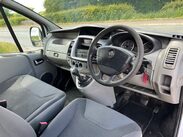 Vauxhall Vivaro 2700 CDTI SPORTIVE 11
