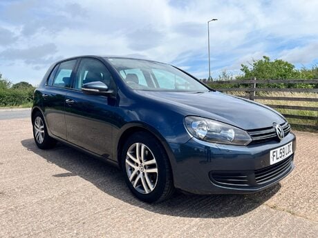 Volkswagen Golf SE TSI 5