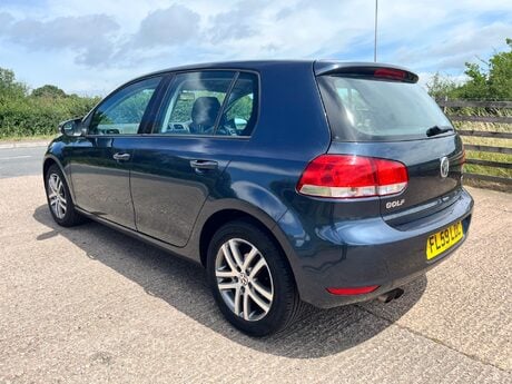 Volkswagen Golf SE TSI 14