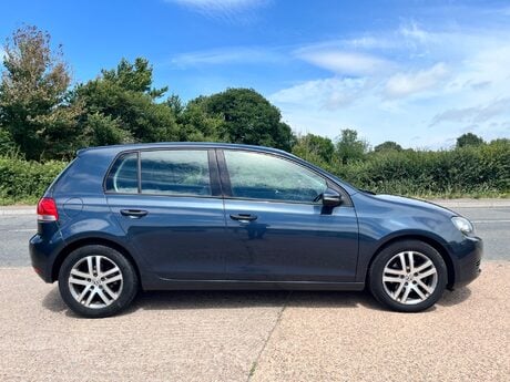 Volkswagen Golf SE TSI 17