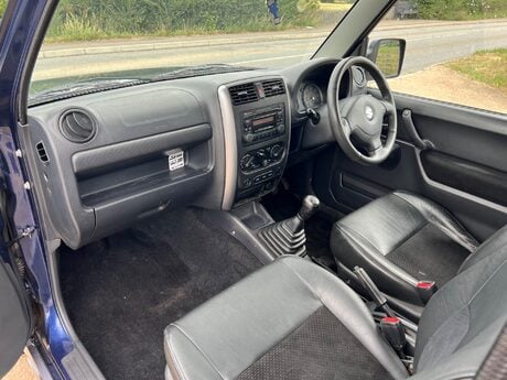 Suzuki Jimny JLX PLUS 13
