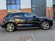 Audi Q5 2.0 TFSI S line S Tronic quattro Euro 6 (s/s) 5dr 4