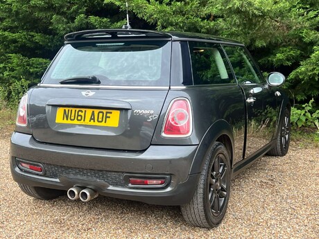 Mini Hatch 2.0 Cooper SD 3dr 6