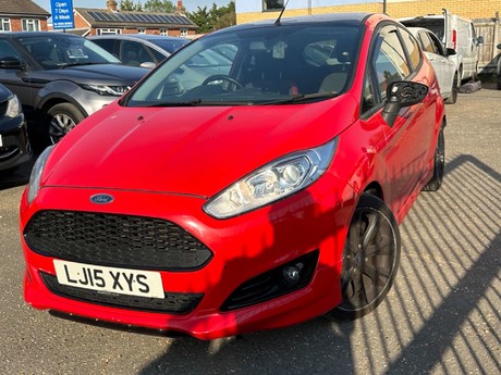 Ford Fiesta 1.0 Fiesta Zetec S Red Edition 3dr 2