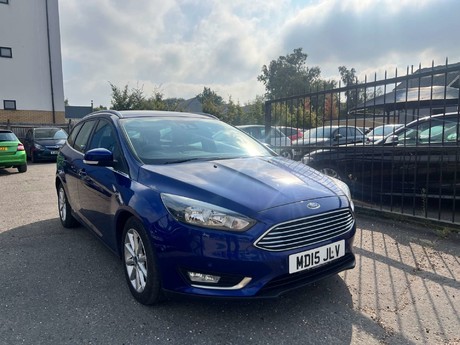 Ford Focus 1.0 Focus Titanium 5dr 2