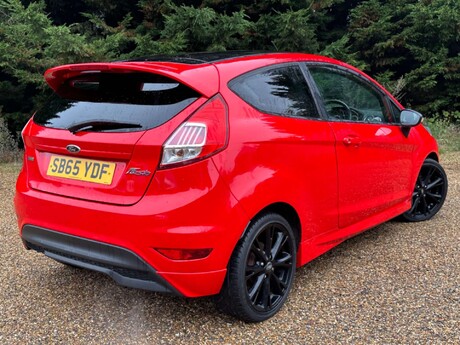 Ford Fiesta 1.0 Fiesta Zetec S Red Edition 3dr 4