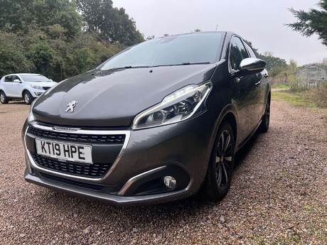 Peugeot 208 1.2 208 Tech Edition S/S 5dr 8