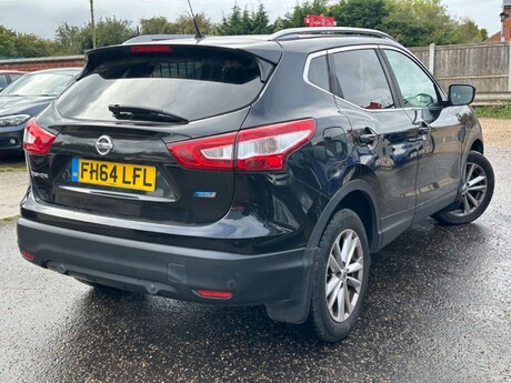 Nissan Qashqai 1.5 Qashqai Acenta Premium dCi 5dr 4