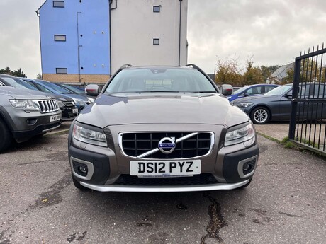 Volvo XC70 2.4 XC70 SE Luxury AWD D5 Auto 4WD 5dr 3