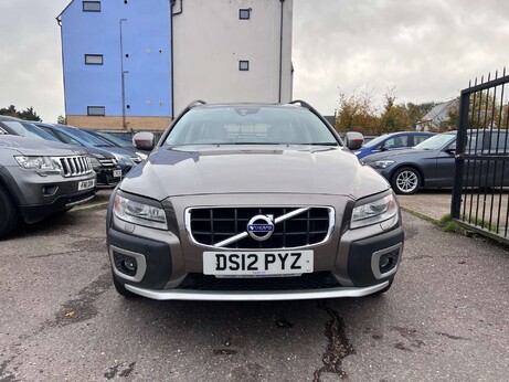 Volvo XC70 2.4 XC70 SE Luxury AWD D5 Auto 4WD 5dr 2