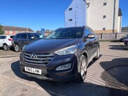 Hyundai SANTA FE 2.2 Santa Fe Premium CRDi Auto 4WD 5dr 4