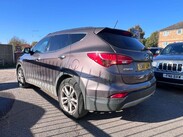 Hyundai SANTA FE 2.2 Santa Fe Premium CRDi Auto 4WD 5dr 7