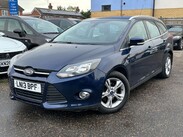 Ford Focus 1.6 Focus Zetec Auto 5dr 2