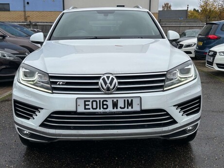 Volkswagen Touareg 3.0 Touareg V6 R-Line TDI BlueMotion Technology Auto 4WD 5dr 4