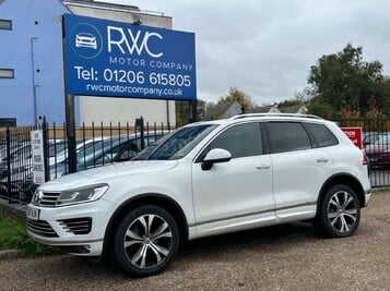 Volkswagen Touareg 3.0 Touareg V6 R-Line TDI BlueMotion Technology Auto 4WD 5dr