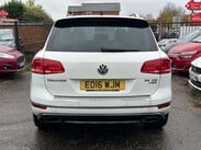 Volkswagen Touareg 3.0 Touareg V6 R-Line TDI BlueMotion Technology Auto 4WD 5dr 3