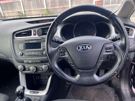 Kia Ceed 1.4 Ceed VR7 5dr 8