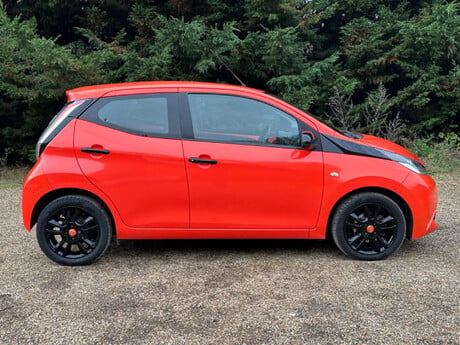 Toyota Aygo 1.0 Aygo X-Cite VVT-I 5dr 3