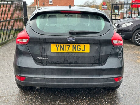 Ford Focus 1.5 Focus Zetec TDCI 5dr 3