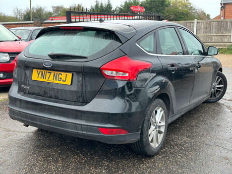 Ford Focus 1.5 Focus Zetec TDCI 5dr 4