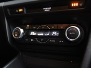 Mazda 3 2.0 SKYACTIV-G SE-L Euro 5 (s/s) 5dr 15