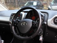 Toyota Aygo VVT-I X-PLAY 13