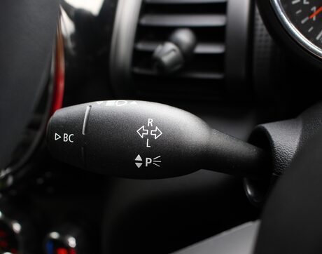 Mini Hatch COOPER 17
