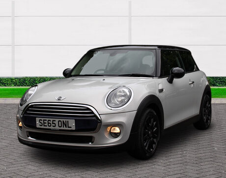 Mini Hatch COOPER 8