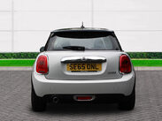Mini Hatch COOPER 5