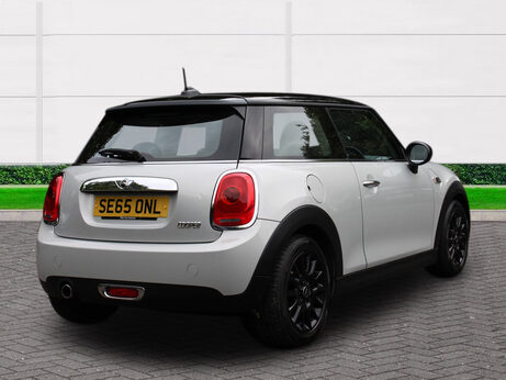 Mini Hatch COOPER 3